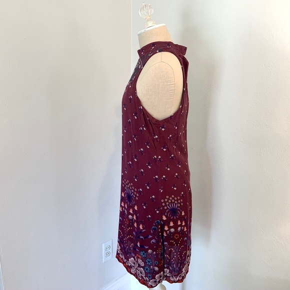 Miami High Neck Burgundy Floral Shift Dress - Picture 2 of 5